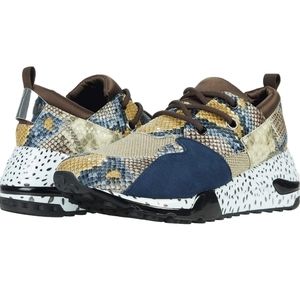 Steve Madden cliff sneaker shoes💗😺